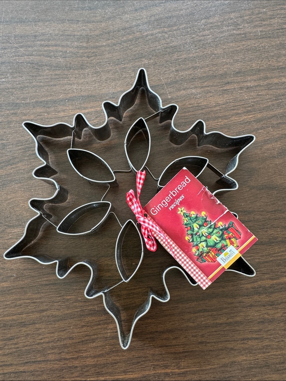 Birkmann XXL Gingerbread Snowflake Cutter with Recipes
